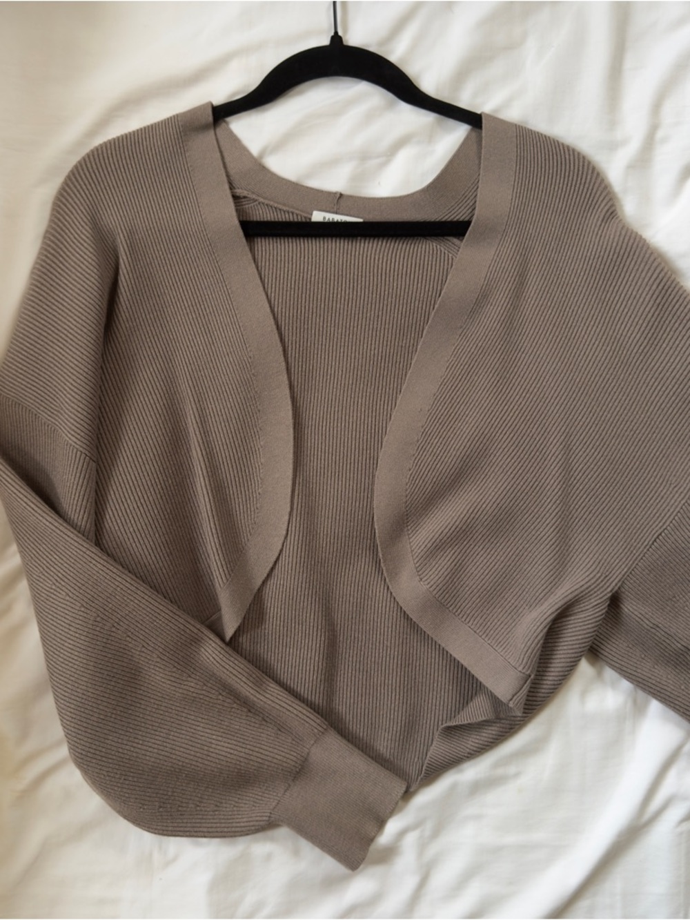 Aritzia | Babaton Decision Shrug